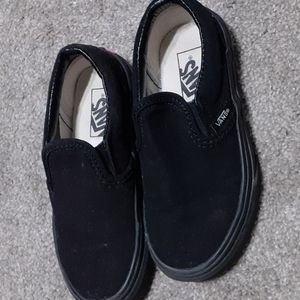 Black Vans Classic Slip ons kids size 11